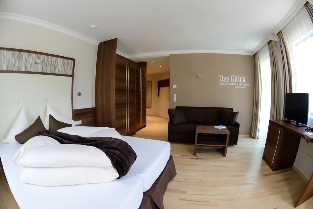 Hotel Jennys Schloessl Зерфаус Екстериор снимка
