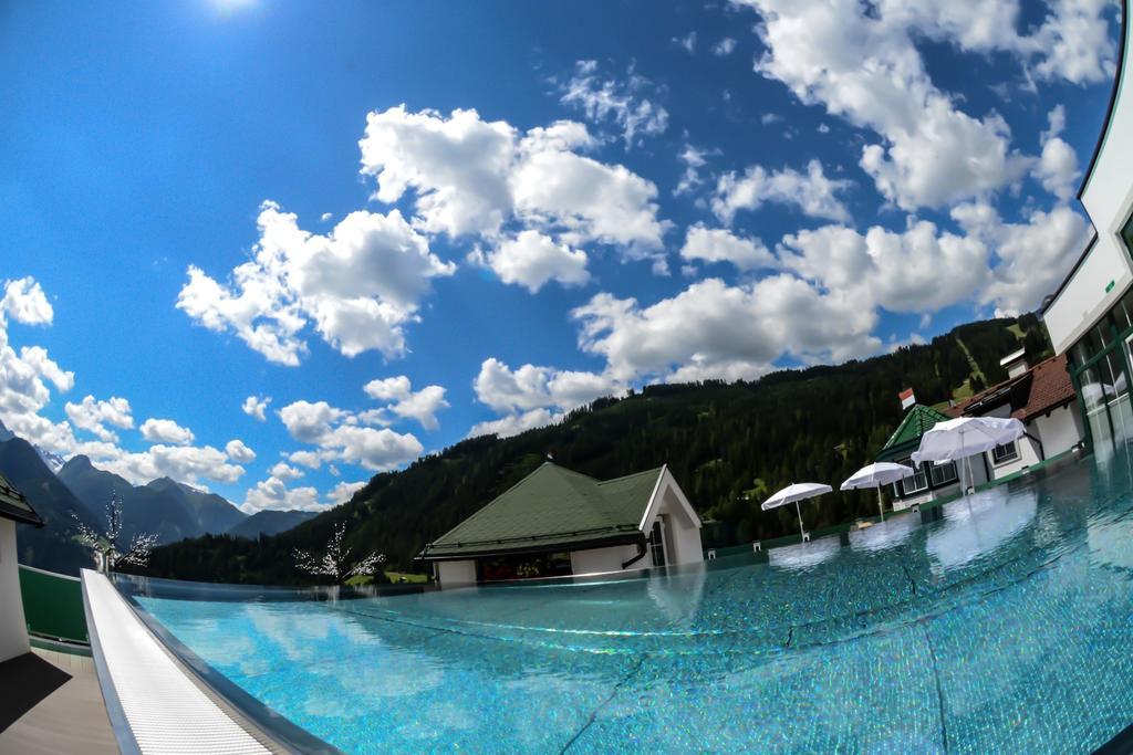 Hotel Jennys Schloessl Зерфаус Екстериор снимка