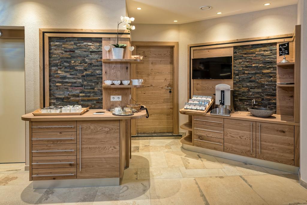 Hotel Jennys Schloessl Зерфаус Екстериор снимка