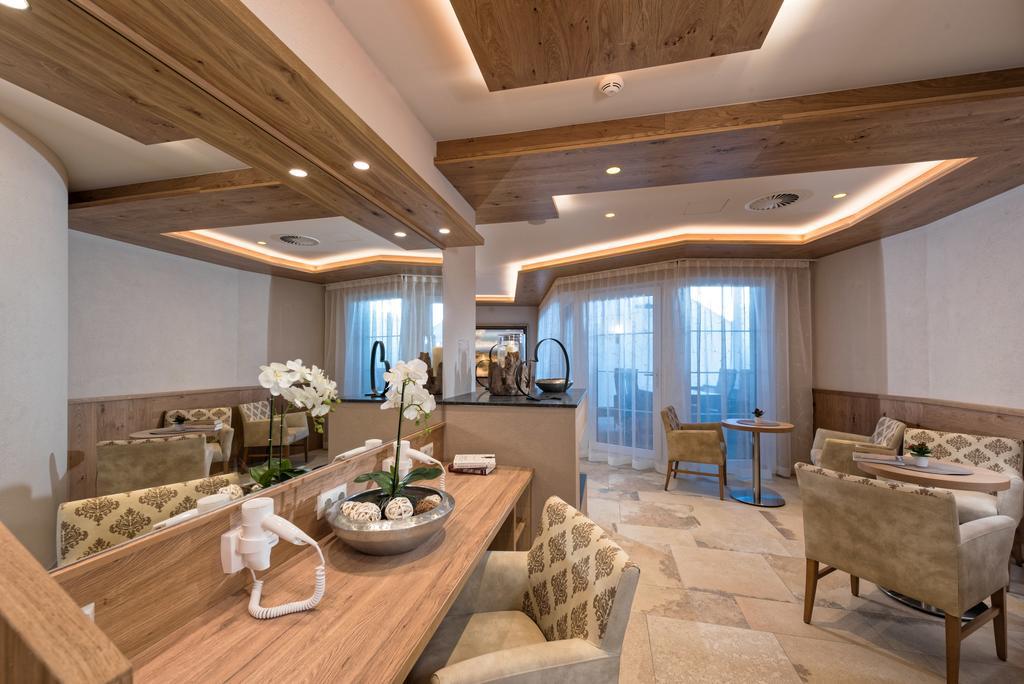 Hotel Jennys Schloessl Зерфаус Екстериор снимка