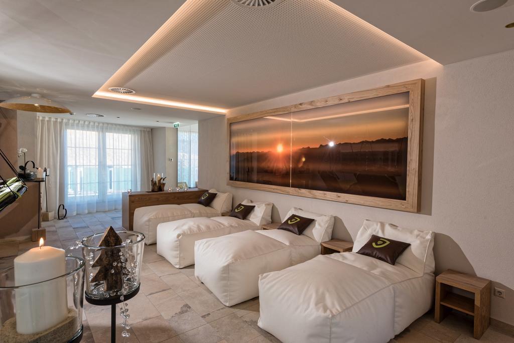 Hotel Jennys Schloessl Зерфаус Екстериор снимка