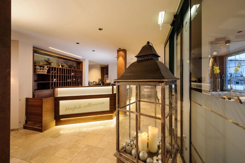 Hotel Jennys Schloessl Зерфаус Екстериор снимка