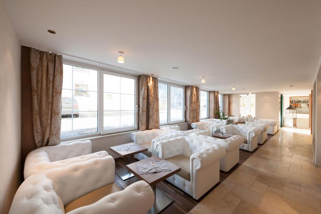 Hotel Jennys Schloessl Зерфаус Екстериор снимка