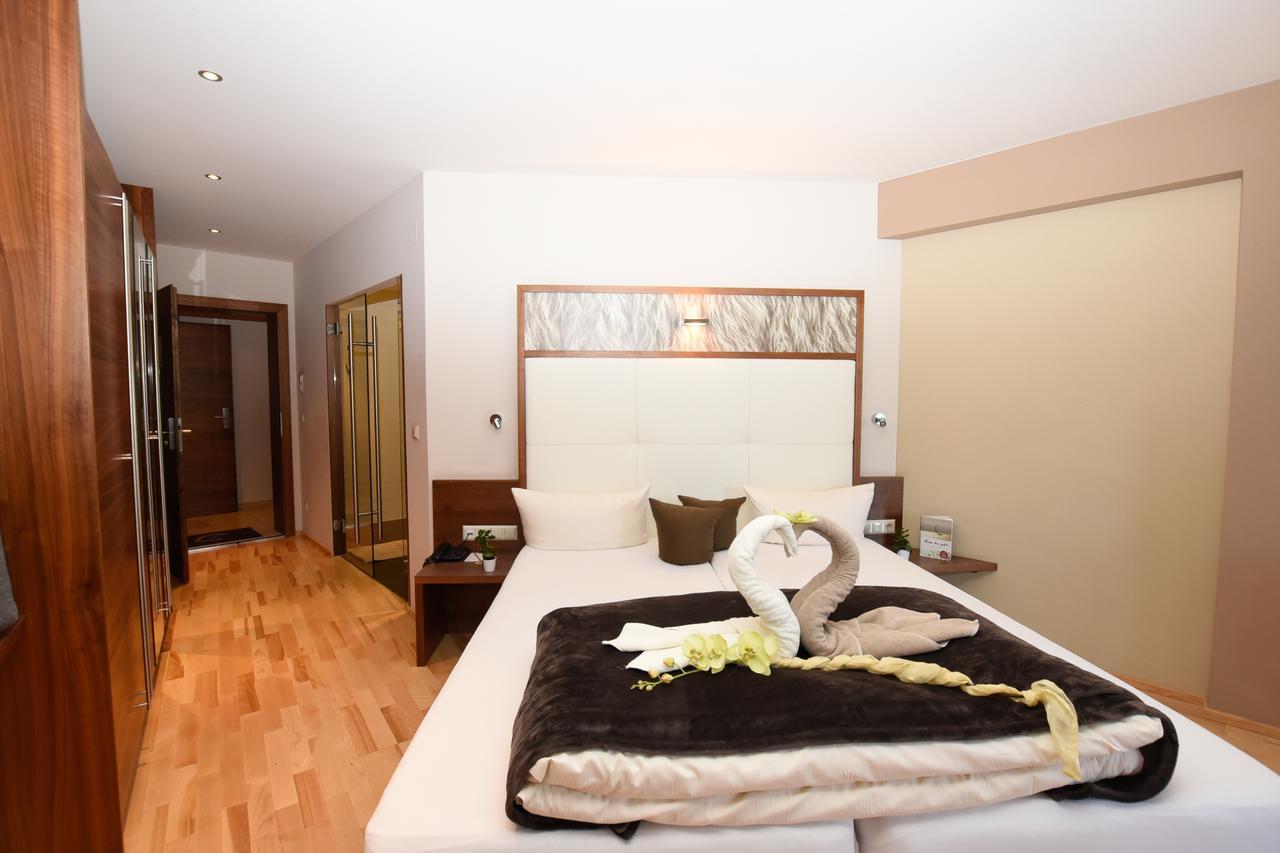Hotel Jennys Schloessl Зерфаус Екстериор снимка